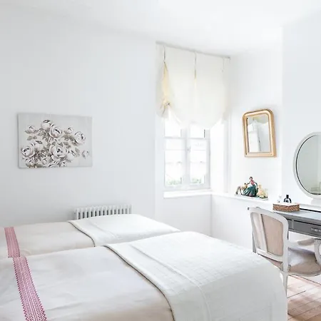 Villa Saint-martin-de-re Sleeps 4